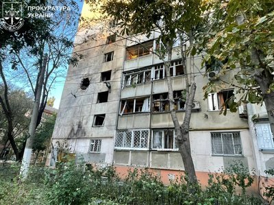 РФ атакувала дронами Одесу та район: пошкоджено житлові будинки, троє постраждали РФ атакувала дронами Одесу та район: пошкоджено житлові будинки, троє постраждали