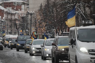 2 січня пам'ять загиблого волонтера В'ячеслава Ільченка вшанували автопробігом 2 січня пам'ять загиблого волонтера В'ячеслава Ільченка вшанували автопробігом