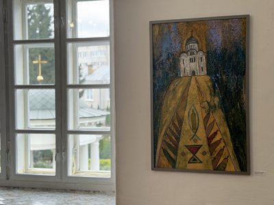"Крізь призму часу": у Луцьку відкрили виставку художниці Оксани Ядчук-Мочинської "Крізь призму часу": у Луцьку відкрили виставку художниці Оксани Ядчук-Мочинської