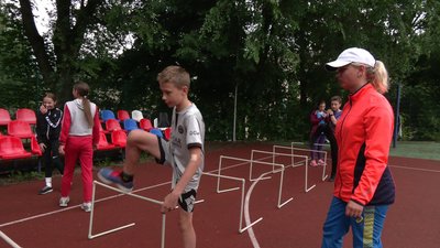 Триватимуть все літо: у Рівному розпочалися безоплатні заняття з легкої атлетики для дітей Триватимуть все літо: у Рівному розпочалися безоплатні заняття з легкої атлетики для дітей