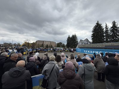 "Стіну Надії" відкрили в Сарнах на Рівненщині "Стіну Надії" відкрили в Сарнах на Рівненщині