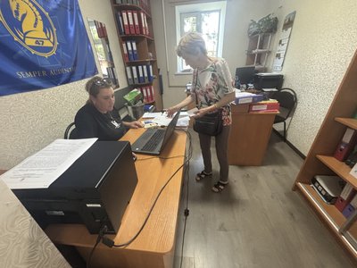 “Розповідають про свої проблеми”: як в Андріяшівській громаді допомагають переселенцям та ветеранам “Розповідають про свої проблеми”: як в Андріяшівській громаді допомагають переселенцям та ветеранам