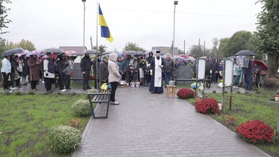 У селі на Вінниччині відкрили Алею слави на честь загиблих земляків У селі на Вінниччині відкрили Алею слави на честь загиблих земляків