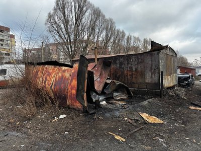 "Вибух був такий, що нас аж підкинуло". Що відбувається на місці нічної атаки по Дніпру на ранок 10 січня "Вибух був такий, що нас аж підкинуло". Що відбувається на місці нічної атаки по Дніпру на ранок 10 січня