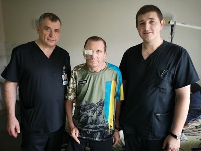 Пережив 69 операцій після поранення: у Львові захиснику виконали реконструкцію обличчя Пережив 69 операцій після поранення: у Львові захиснику виконали реконструкцію обличчя