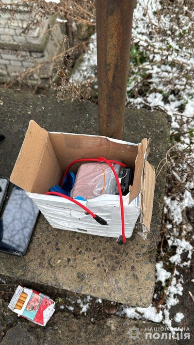 СБУ Рівненщини провели спецоперацію, затримали двох ймовірних диверсантів СБУ Рівненщини провели спецоперацію, затримали двох ймовірних диверсантів