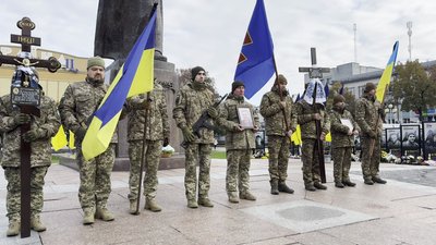Були добровольцями: з Максимом Зайчуком та Віктором Лозонюком попрощалися у Рівному Були добровольцями: з Максимом Зайчуком та Віктором Лозонюком попрощалися у Рівному