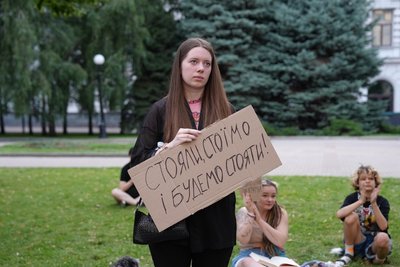 «Важливо, бо хочу жити в цій країні» — дніпряни про те, чому продовжують мітингувати за поновлення Федорова «Важливо, бо хочу жити в цій країні» — дніпряни про те, чому продовжують мітингувати за поновлення Федорова
