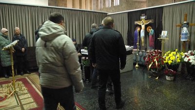 У Хмельницькому попрощалися з ексочільником ОВА Дмитром Габінетом У Хмельницькому попрощалися з ексочільником ОВА Дмитром Габінетом