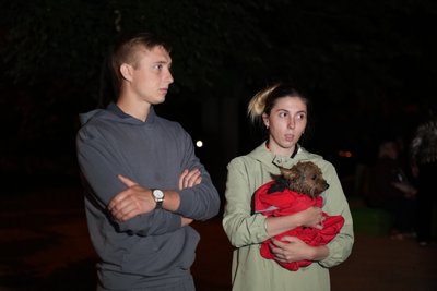 Жителі Слобідського району Харкова після "Шахедів" 11 червня Жителі Слобідського району Харкова після "Шахедів" 11 червня