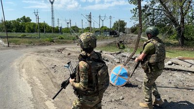 Полюють на FPV та “Молнії”. Як мобільні вогневі групи прикривають Дружківку від російських дронів Полюють на FPV та “Молнії”. Як мобільні вогневі групи прикривають Дружківку від російських дронів
