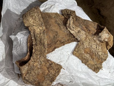 Корсет, гаптований золотими нитками, Кременець, крипти, 30 серпня 2026, Тернопіль Корсет, гаптований золотими нитками, Кременець, крипти, 30 серпня 2026, Тернопіль
