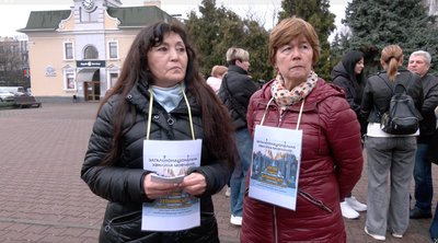 "У Черкасах немає війни": відбулася акція, де містян закликали вшановувати пам'ять героїв "У Черкасах немає війни": відбулася акція, де містян закликали вшановувати пам'ять героїв
