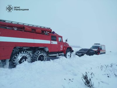 Хуртовина на Рівненщині: що відомо про стан доріг та затори 8 січня Хуртовина на Рівненщині: що відомо про стан доріг та затори 8 січня