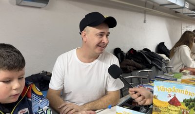 "Ігри, які об’єднують": молодіжний центр навчав сумських школярів грати в "настілки" "Ігри, які об’єднують": молодіжний центр навчав сумських школярів грати в "настілки"