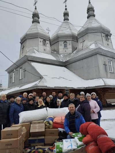 Прихожани церкви з села Вербовець на Франківщині купили два БпЛА для побратимів загиблого на війні земляка Прихожани церкви з села Вербовець на Франківщині купили два БпЛА для побратимів загиблого на війні земляка
