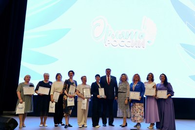 16,5 тисяч дітей у окупованому Севастополі росіяни залучили до "Орлят Росії" 16,5 тисяч дітей у окупованому Севастополі росіяни залучили до "Орлят Росії"