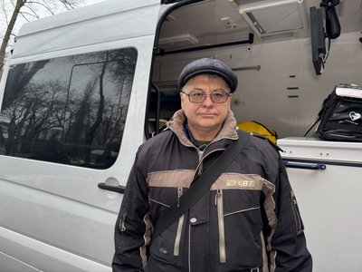 Захисникам неба Сумщини нідерландські волонтери передали реанімобіль