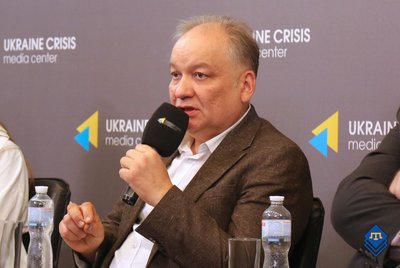 Qırımtatar bayrağı kününi Ukrayinada resmiy seviyede tanımağa çağıralar Qırımtatar bayrağı kününi Ukrayinada resmiy seviyede tanımağa çağıralar