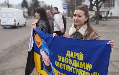 Понад два роки в очікуванні дзвінка: на Черкащині відбулася акція на підтримку полонених та зниклих воїнів