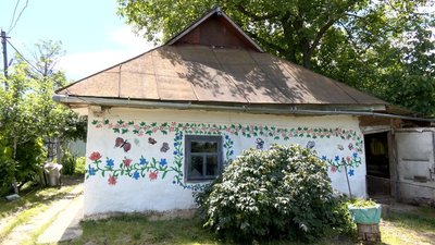 Дідухи, віночки, букети із сухоцвітів: жінка з Вінниччини займається соломоплетінням Дідухи, віночки, букети із сухоцвітів: жінка з Вінниччини займається соломоплетінням