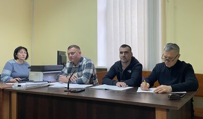 Володимир Сікердей, суд, Надвірна, ЦНАП, побиття Володимир Сікердей, суд, Надвірна, ЦНАП, побиття