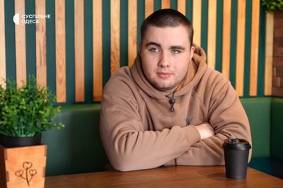 У 18 — на фронт, у 19 — ветеран: історія пілота БпЛА з Одещини, який пройшов 10 км із пораненням У 18 — на фронт, у 19 — ветеран: історія пілота БпЛА з Одещини, який пройшов 10 км із пораненням