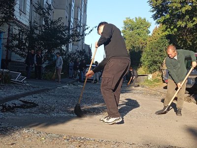 Армія РФ вдруге пошкодила школу та будинки у Сумах Армія РФ вдруге пошкодила школу та будинки у Сумах