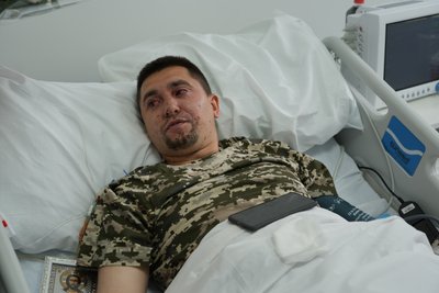 У лікарні на Дніпропетровщині одружилася пара військових У лікарні на Дніпропетровщині одружилася пара військових