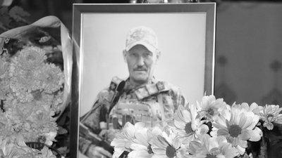 На Чернігівщині попрощалися з двома бійцями ЗСУ — Сергієм Майданником та Юрієм Савченком На Чернігівщині попрощалися з двома бійцями ЗСУ — Сергієм Майданником та Юрієм Савченком