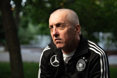 Від “Ізоляції” у Донецьку до колонії на Уралі. Ексв’язень “ДНР” Володимир Черкас розказав про майже вісім років полону Від “Ізоляції” у Донецьку до колонії на Уралі. Ексв’язень “ДНР” Володимир Черкас розказав про майже вісім років полону
