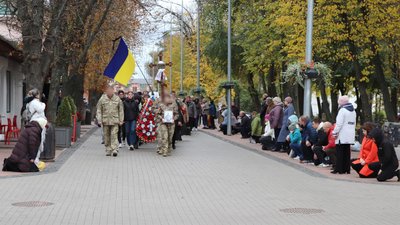 На Чернігівщині попрощалися з двома бійцями ЗСУ — Сергієм Майданником та Юрієм Савченком На Чернігівщині попрощалися з двома бійцями ЗСУ — Сергієм Майданником та Юрієм Савченком