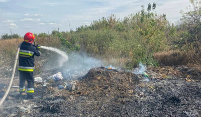 Упродовж доби рятувальники ліквідували 17 пожеж Упродовж доби рятувальники ліквідували 17 пожеж
