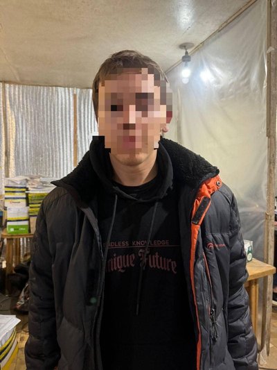 Підозрюваний у нападі на 15-річну дівчину на Харківщині Підозрюваний у нападі на 15-річну дівчину на Харківщині