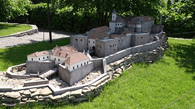 Мініатюрна модель замку Паланок Мініатюрна модель замку Паланок