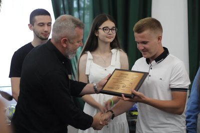 "Оголосимо переможців як на "Оскарі": юнак з Рівненщини розповів про авторський молодіжний проєкт "Оголосимо переможців як на "Оскарі": юнак з Рівненщини розповів про авторський молодіжний проєкт