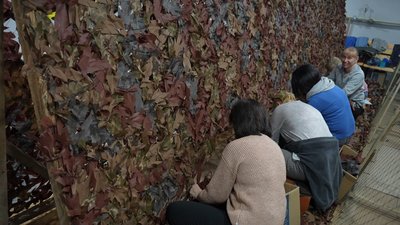 Херсон, маскувальні сітки, ЗСУ, допомога, волонтери, "Незламні херсоночки" Херсон, маскувальні сітки, ЗСУ, допомога, волонтери, "Незламні херсоночки"