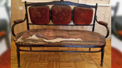 Музею Карпенка-Карого у Кропивницькому повернули відреставрований диван родини Тобілевичів Музею Карпенка-Карого у Кропивницькому повернули відреставрований диван родини Тобілевичів