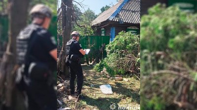 Росіяни обстріляли з "Градів" 5 будинків в одному з сіл Семенівської громади, що на Чернігівщині Росіяни обстріляли з "Градів" 5 будинків в одному з сіл Семенівської громади, що на Чернігівщині