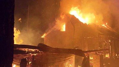 На Чернігівщині під час пожежі житлового будинку загинула пенсіонерка На Чернігівщині під час пожежі житлового будинку загинула пенсіонерка