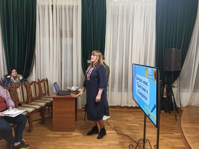 Мовний експрес-курс: в Житомирі переселенцям допомагають опанувати українську Мовний експрес-курс: в Житомирі переселенцям допомагають опанувати українську