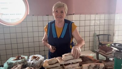 "Шматок сала з хлібом – це корисно": дієтологиня з Дніпра пояснила, як отримати користь з калорійної їжі "Шматок сала з хлібом – це корисно": дієтологиня з Дніпра пояснила, як отримати користь з калорійної їжі