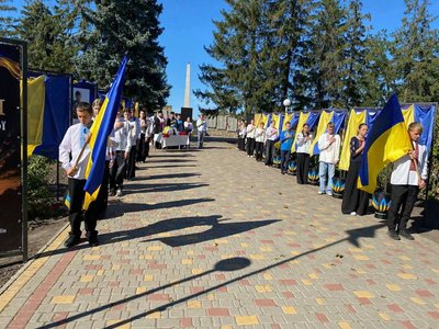 У Стрюківській громаді на Одещині відкрили Алею Слави загиблих захисників України У Стрюківській громаді на Одещині відкрили Алею Слави загиблих захисників України