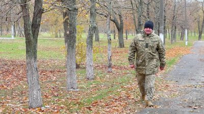 Боронить Україну з перших днів повномасштабної війни. Військовий на псевдо "Сікач" захищає Херсонщину Боронить Україну з перших днів повномасштабної війни. Військовий на псевдо "Сікач" захищає Херсонщину