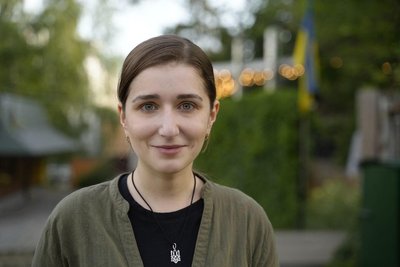 Олександра Новосел: Я змінила піджаки й підбори на бронежилет і берці Олександра Новосел: Я змінила піджаки й підбори на бронежилет і берці