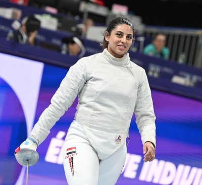 Вагітна фехтувальниця з Єгипту Нада Хафез на Олімпіаді-2024 у Парижі Вагітна фехтувальниця з Єгипту Нада Хафез на Олімпіаді-2024 у Парижі