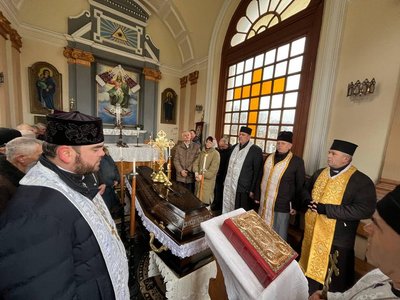 На тернопільщині провели в останню дорогу ще двох захисників На тернопільщині провели в останню дорогу ще двох захисників