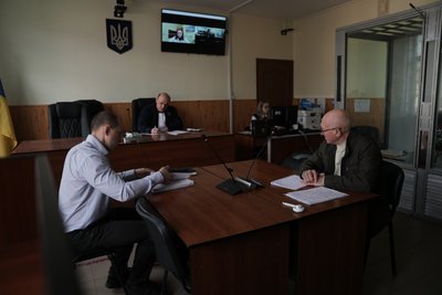“Вони погрожували моїй сім’ї”: у справі щодо підпалу ТЦК у Сумах досліджують докази “Вони погрожували моїй сім’ї”: у справі щодо підпалу ТЦК у Сумах досліджують докази
