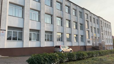 Заклад, у якому навчалися подруги та однокласниці Аліна та Поліна, липень 2026 року, Хмельниччина