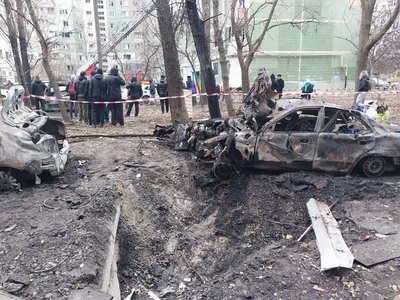 "Зашили ухо. Головне, що живі". Як оговтуються мешканці Сум після удару армії РФ "Зашили ухо. Головне, що живі". Як оговтуються мешканці Сум після удару армії РФ